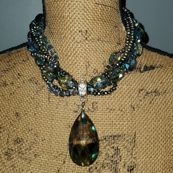 Choker - Picture 1 of 4